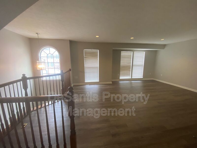 Mars (Adams Ridge) 3 Bedroom, 2.5 Bath Townhome - End-Unit property image