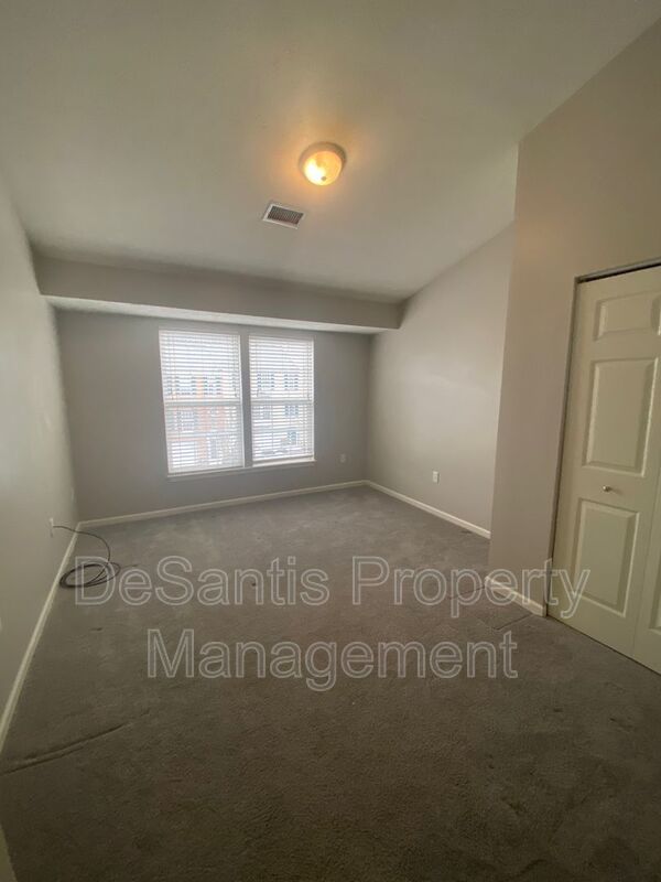 Mars (Adams Ridge) 3 Bedroom, 2.5 Bath Townhome - End-Unit property image