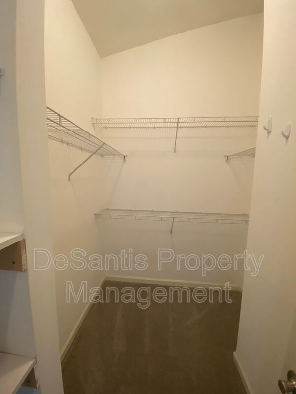 Mars (Adams Ridge) 3 Bedroom, 2.5 Bath Townhome - End-Unit property image