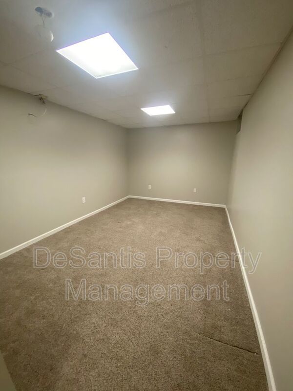 Mars (Adams Ridge) 3 Bedroom, 2.5 Bath Townhome - End-Unit property image