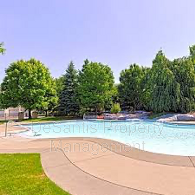 Mars (Adams Ridge) 3 Bedroom, 2.5 Bath Townhome - End-Unit property image