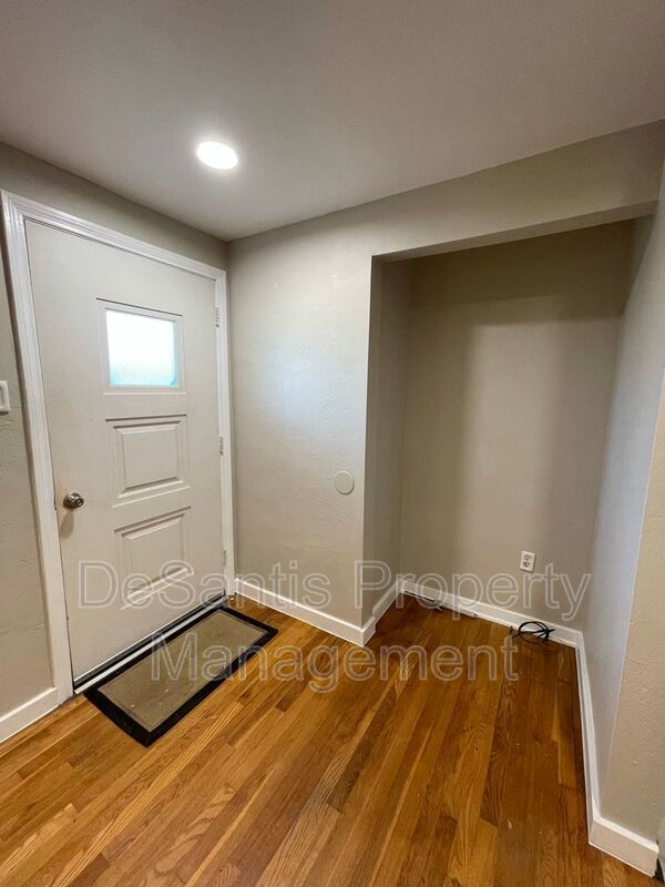 Overbrook - 3 Bed & 1 Bath - Cozy Ranch Style  - Pet Friendly! property image