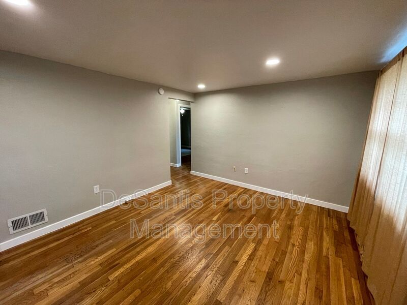 Overbrook - 3 Bed & 1 Bath - Cozy Ranch Style  - Pet Friendly! property image