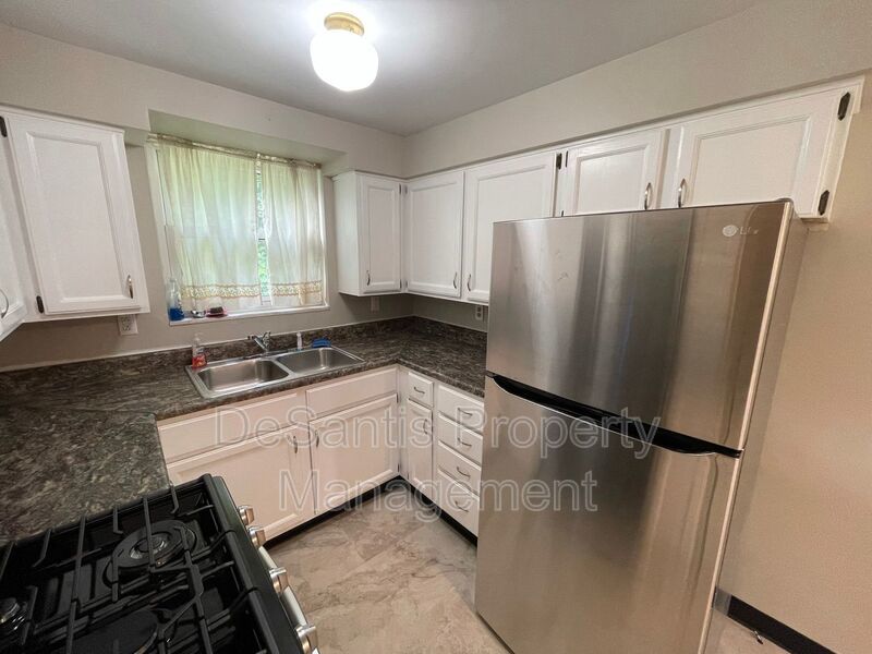 Overbrook - 3 Bed & 1 Bath - Cozy Ranch Style  - Pet Friendly! property image
