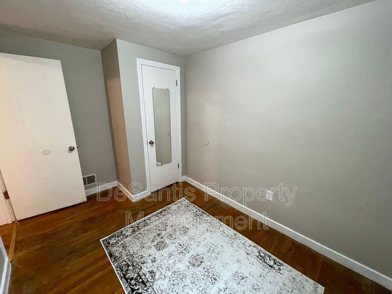 Overbrook - 3 Bed & 1 Bath - Cozy Ranch Style  - Pet Friendly! property image