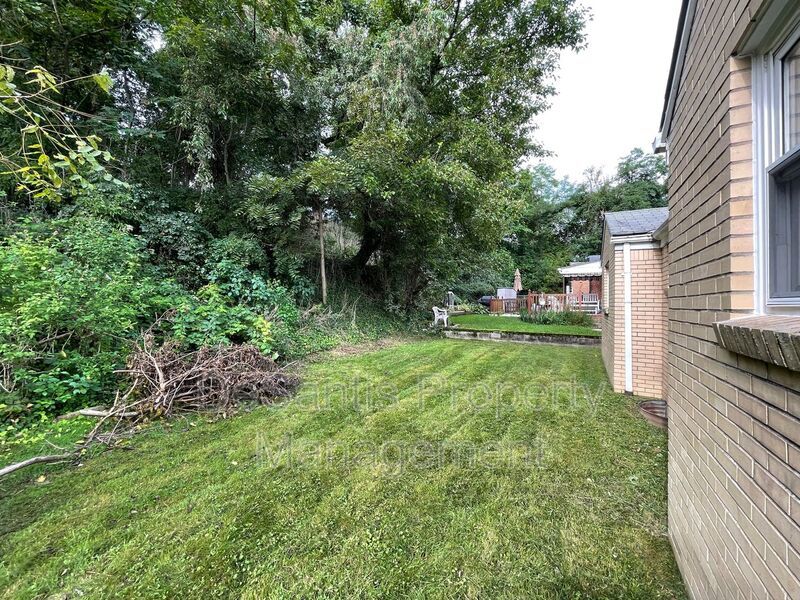 Overbrook - 3 Bed & 1 Bath - Cozy Ranch Style  - Pet Friendly! property image