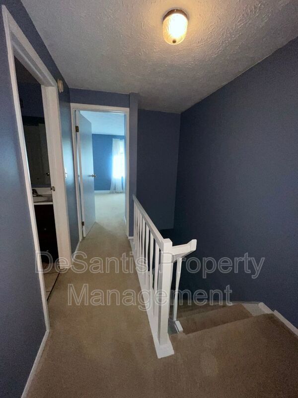 Charming 2 Bedroom 1.5 Bathroom - Bethel Park! property image