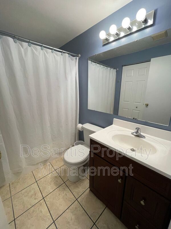 Charming 2 Bedroom 1.5 Bathroom - Bethel Park! property image