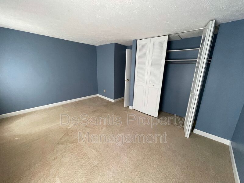 Charming 2 Bedroom 1.5 Bathroom - Bethel Park! property image