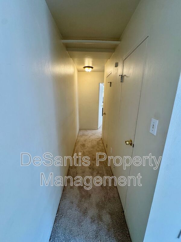 Beautifully Maintained 1 Bed 1 Bath in West View! property image
