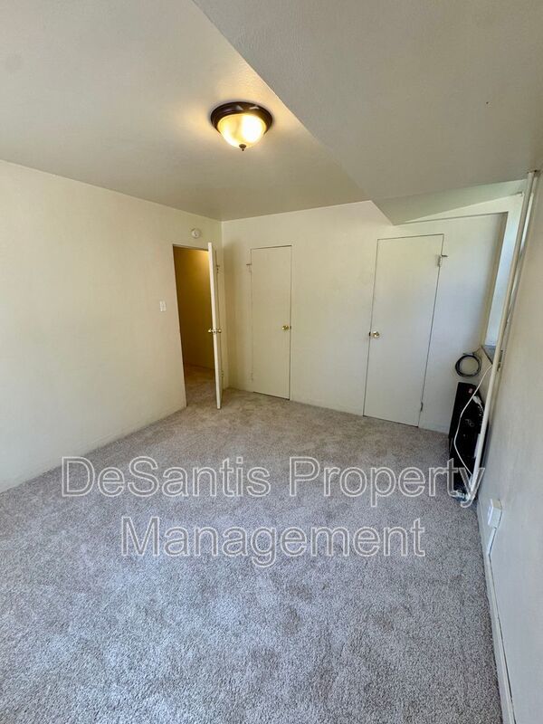 Beautifully Maintained 1 Bed 1 Bath in West View! property image