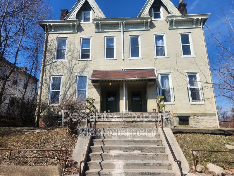 1bed 1 bath - Comfortable top-floor living in the heart of East Liberty. property image