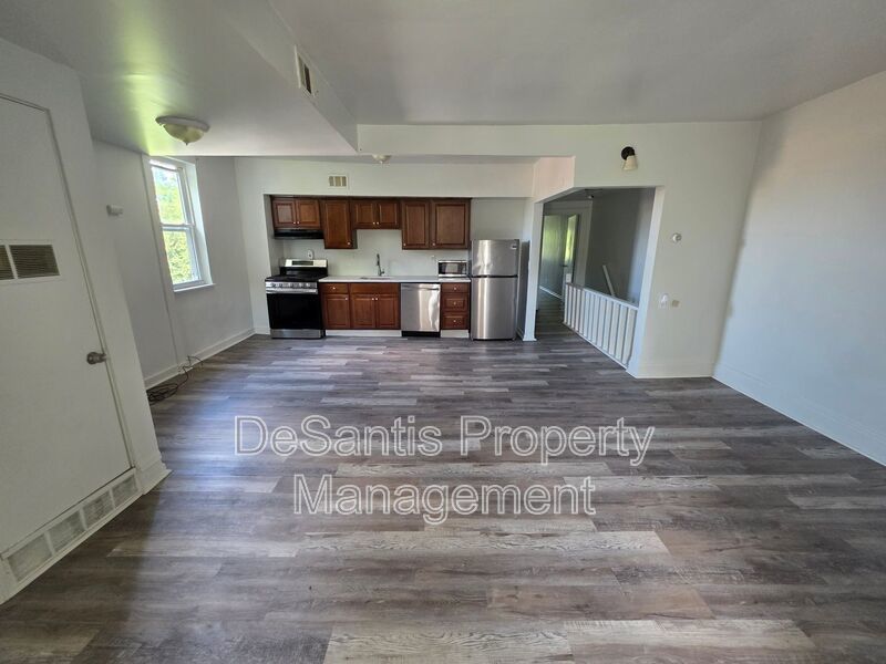 1bed 1 bath - Comfortable top-floor living in the heart of East Liberty. property image