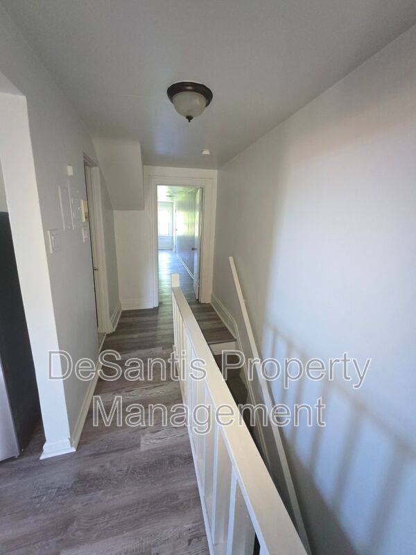 1bed 1 bath - Comfortable top-floor living in the heart of East Liberty. property image