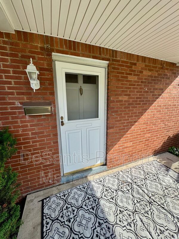 Spacious 4-Bedroom, 2-Bath Home with Classic Charm, Ample Parking & a Large Backyard! property image