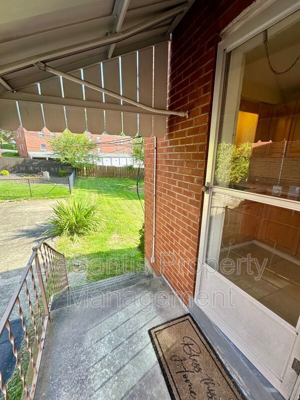 Spacious 4-Bedroom, 2-Bath Home with Classic Charm, Ample Parking & a Large Backyard! property image