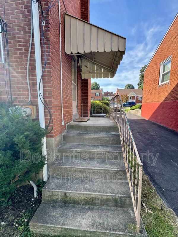 Spacious 4-Bedroom, 2-Bath Home with Classic Charm, Ample Parking & a Large Backyard! property image