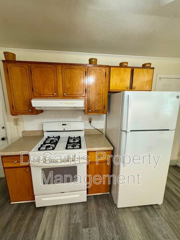Spacious 1 Bedroom Apt in Troy Hill! property image