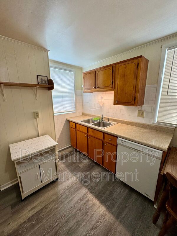 Spacious 1 Bedroom Apt in Troy Hill! property image