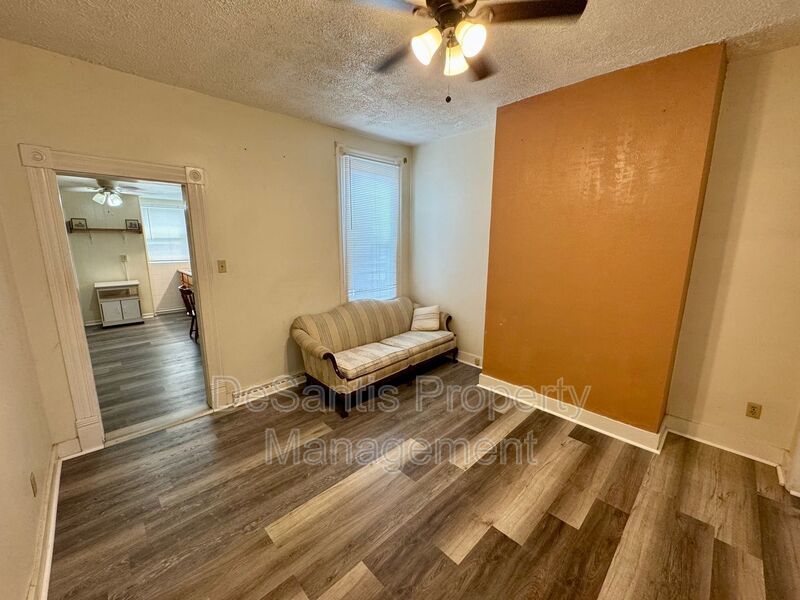 Spacious 1 Bedroom Apt in Troy Hill! property image