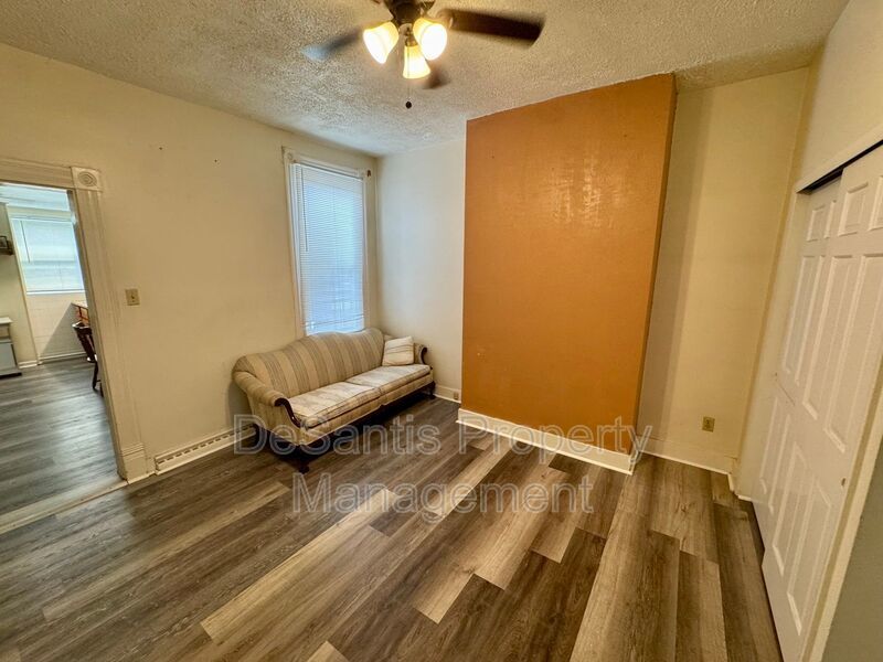 Spacious 1 Bedroom Apt in Troy Hill! property image