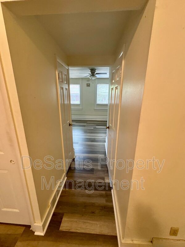 Spacious 1 Bedroom Apt in Troy Hill! property image