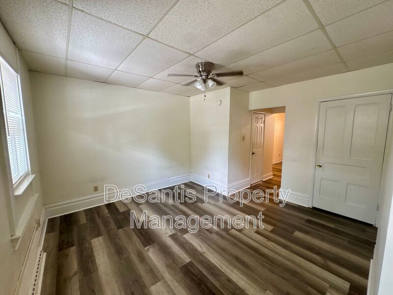 Spacious 1 Bedroom Apt in Troy Hill! property image