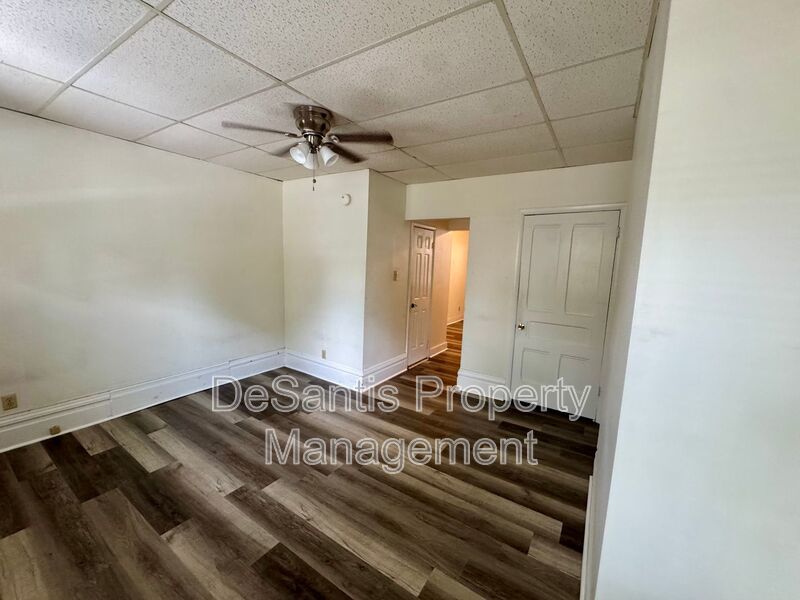 Spacious 1 Bedroom Apt in Troy Hill! property image