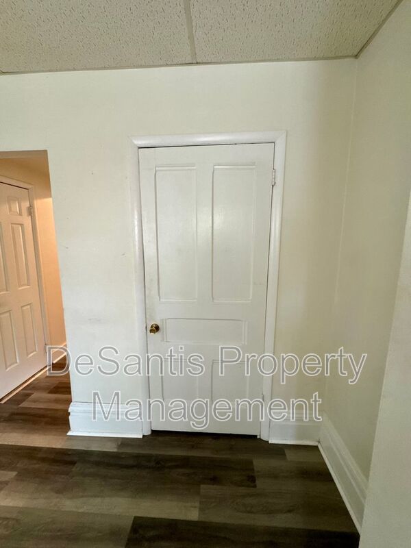 Spacious 1 Bedroom Apt in Troy Hill! property image
