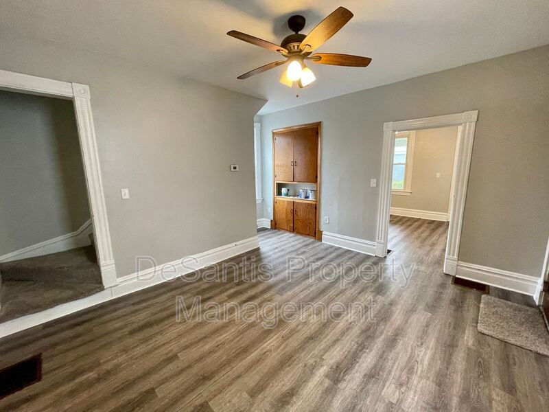 Coraopolis - 2 Bed 1 Bath - Home for Rent property image