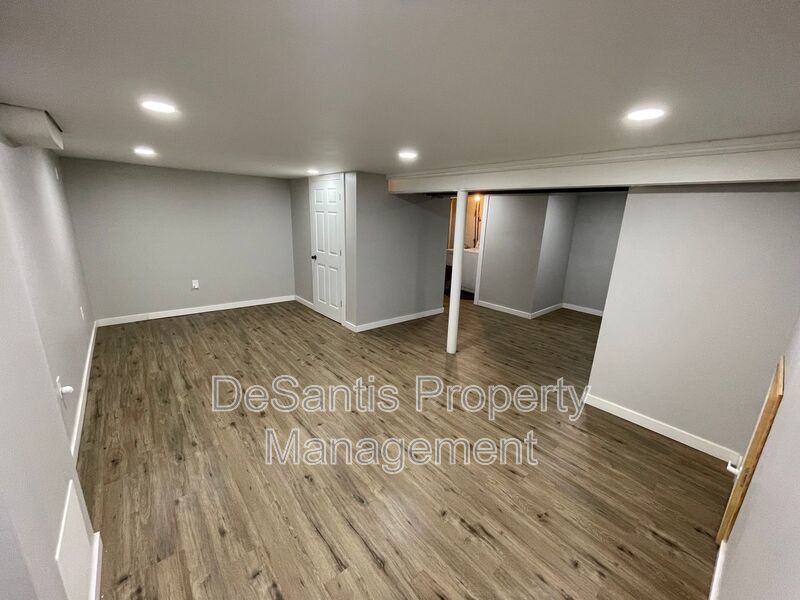 3-bedroom, 1-bath ranch in East Hills property image