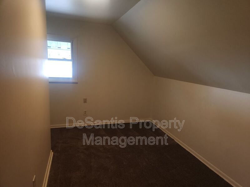 Recently Renovated - 3 bedroom 2 bathroom - Monessen property image