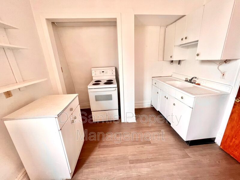 Sewickley - 1 Bedroom 1 Bath - Large Apartment property image
