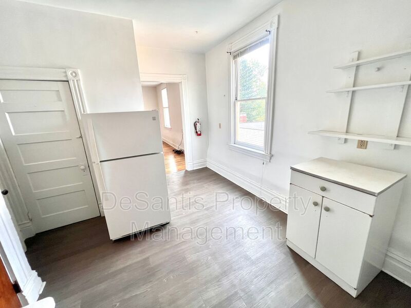 Sewickley - 1 Bedroom 1 Bath - Large Apartment property image