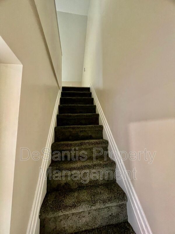 2 Bed 1 Bath- Pittsburgh PA property image