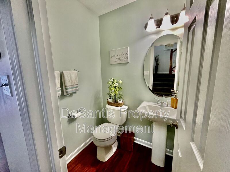 Modern Elegance: Newly Remodeled Home with 2-Car Garage in Wexford, PA property image