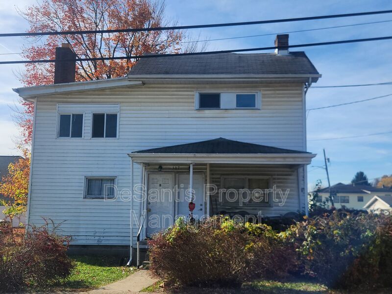 One Bedroom One Bath apartment home in Elizabeth PA property image
