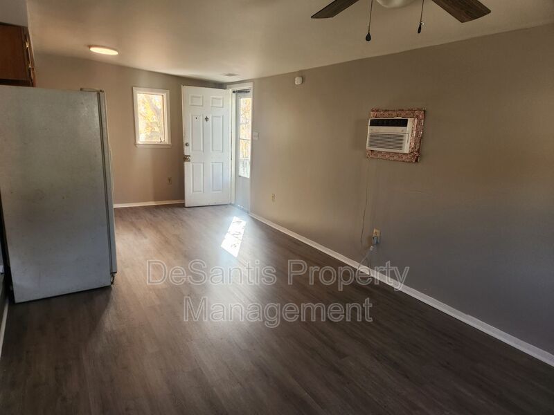 One Bedroom One Bath apartment home in Elizabeth PA property image