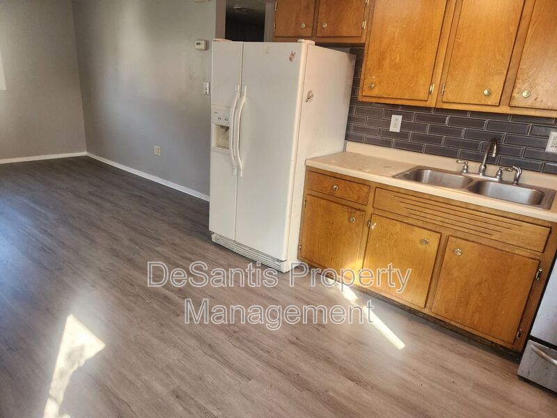 One Bedroom One Bath apartment home in Elizabeth PA property image