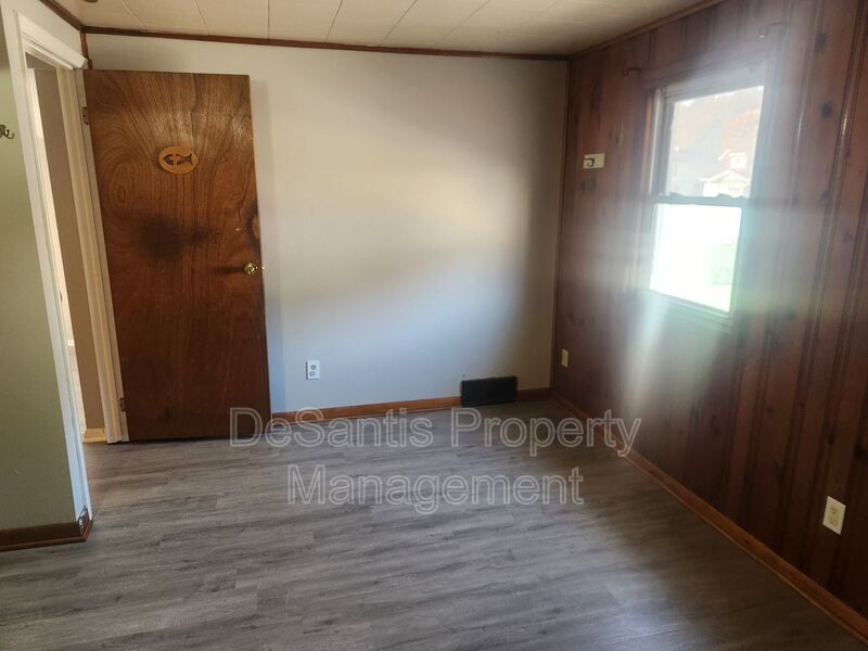 One Bedroom One Bath apartment home in Elizabeth PA property image