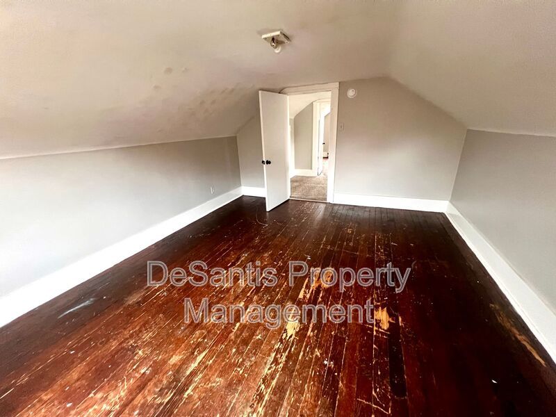 Spacious 3 Bedroom 1 Bathroom! - Aliquippa property image