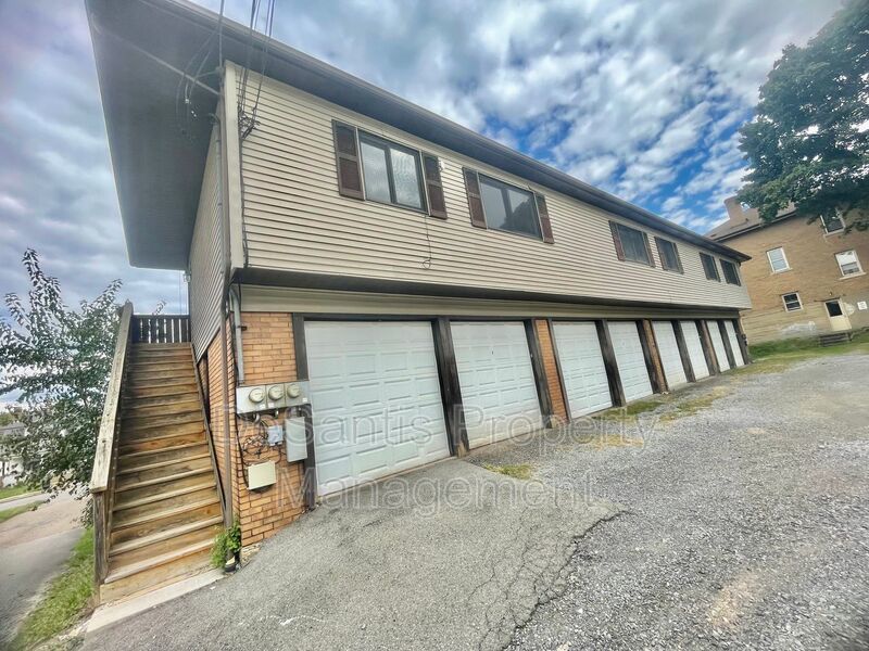 1 Bed 1 Bath- Coraopolis PA property image