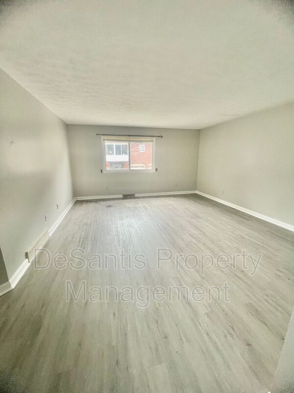 1 Bed 1 Bath- Coraopolis PA property image