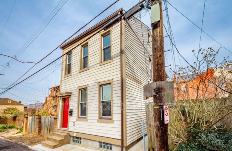 3 Bedroom 1.5 Bath - Pittsburgh property image
