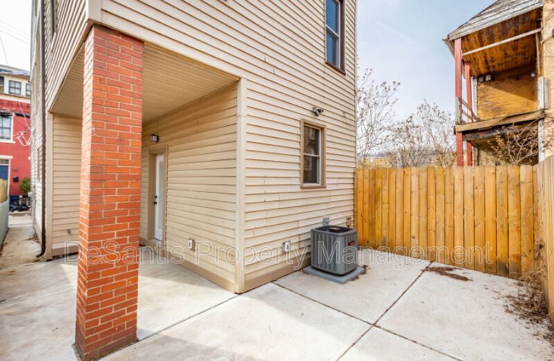 3 Bedroom 1.5 Bath - Pittsburgh property image