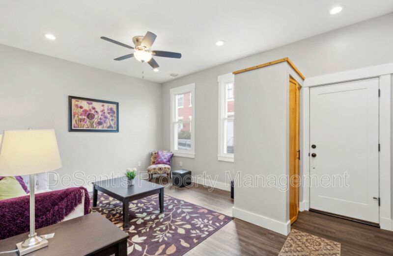 3 Bedroom 1.5 Bath - Pittsburgh property image