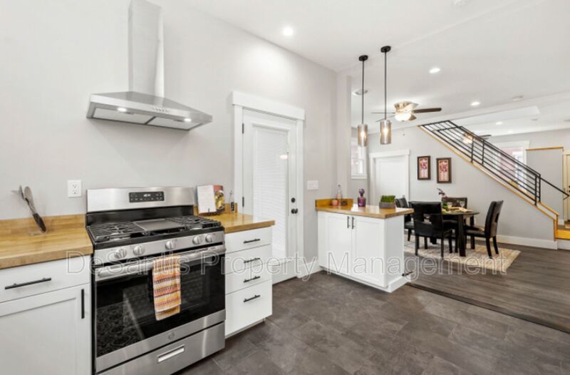 3 Bedroom 1.5 Bath - Pittsburgh property image