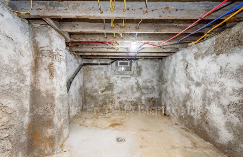 3 Bedroom 1.5 Bath - Pittsburgh property image