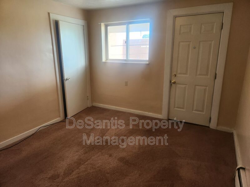 Expansive Upper Level One bedroom One bath Apartment Home - Washer/Dryer Hookups property image