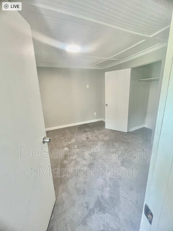 1 Bed 1 Bath-Pittsburgh Pa property image